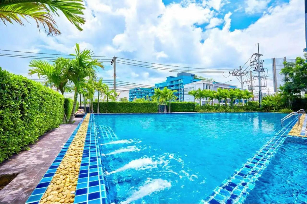 Dusit Grand Condo View Jomtien Exterior foto