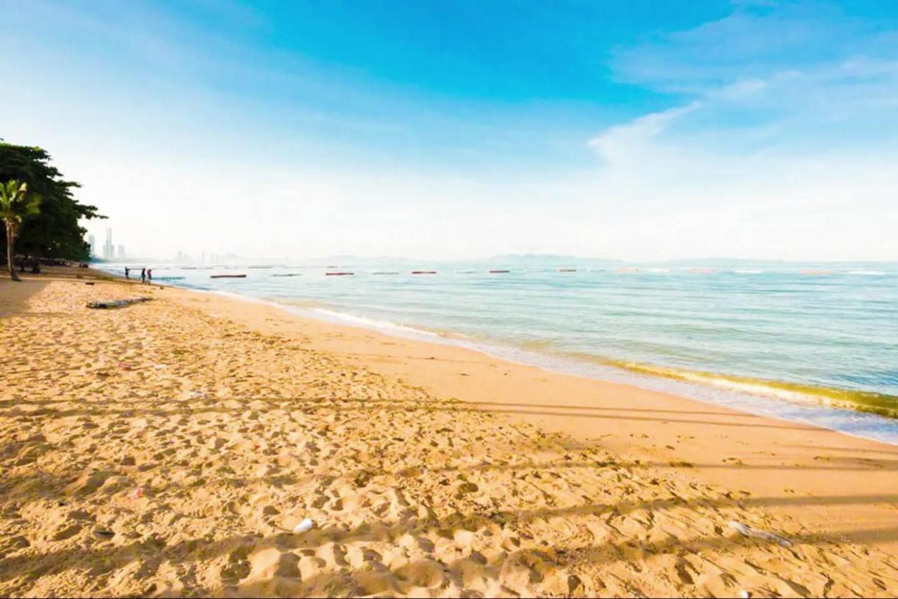 Dusit Grand Condo View Jomtien Exterior foto